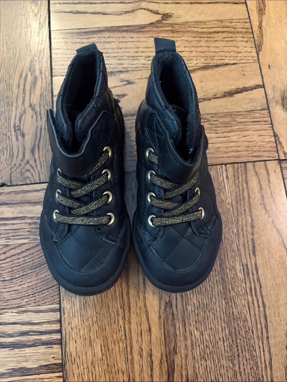 H&M Kids Quilted Ankle Boots with Gold Accent - Black Size 9